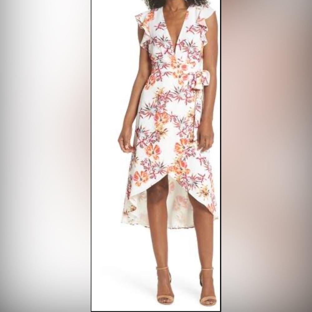 Adelyn Rae Deep Plunge Floral Wrap Dress‎ Size Small EUC